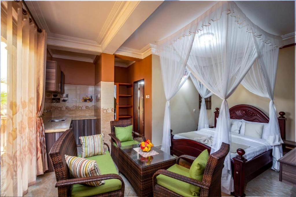 Keba Xpress Hotel - Entebbe Eksteriør bilde
