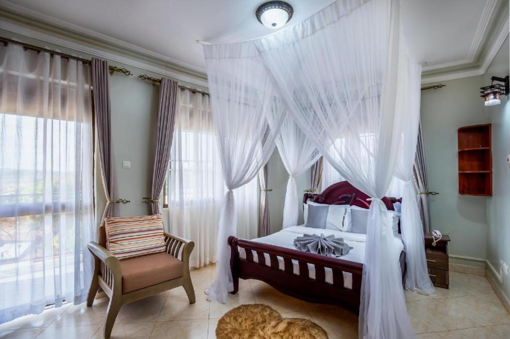 Keba Xpress Hotel - Entebbe Eksteriør bilde