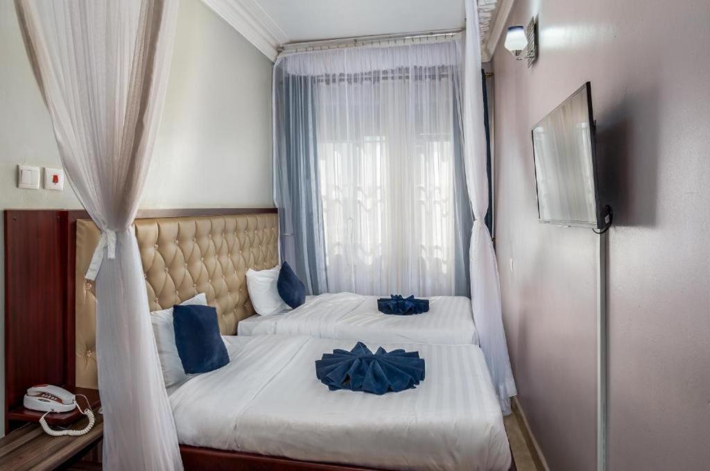 Keba Xpress Hotel - Entebbe Eksteriør bilde